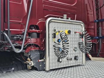 R580 V8 XT / 6x2 BOOGIE / RETARDER / HYDRAULIC / 80T